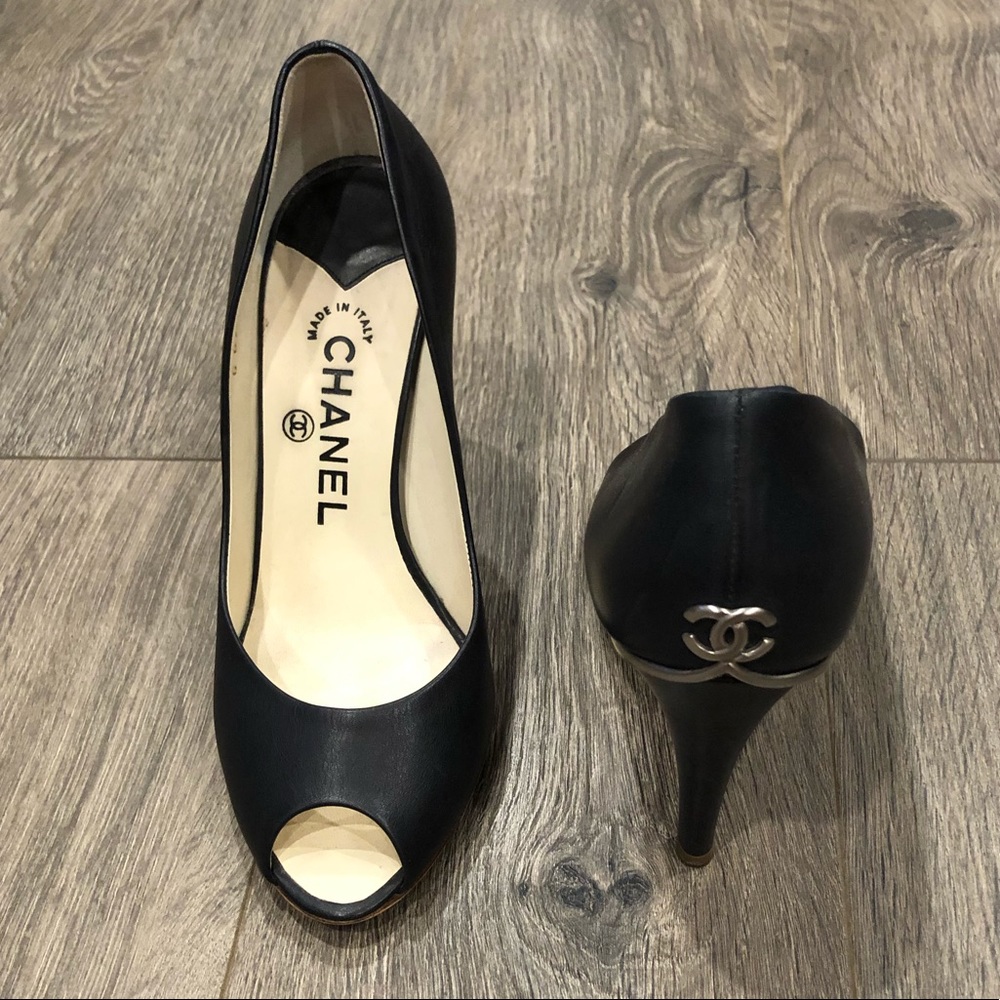 CHANEL | Classic CC Pumps